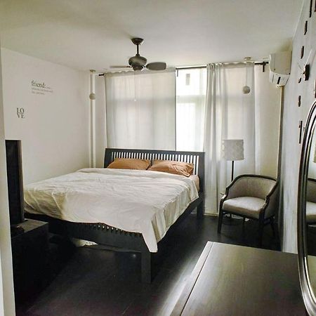 בנגקוק Inner Old Town 196 Chic Guesthouse - Self Check In מראה חיצוני תמונה