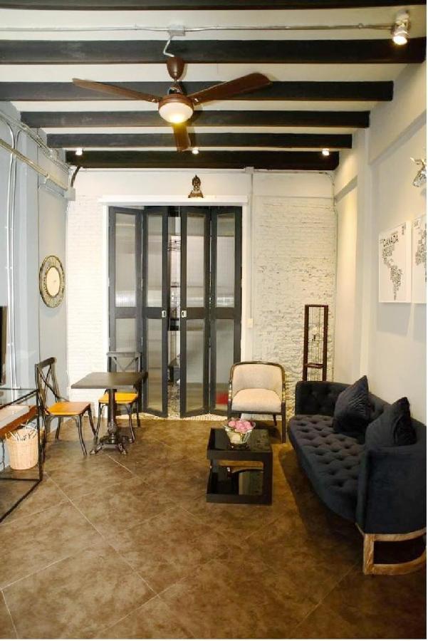 בנגקוק Inner Old Town 196 Chic Guesthouse - Self Check In מראה חיצוני תמונה