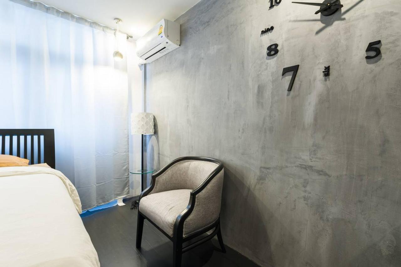 בנגקוק Inner Old Town 196 Chic Guesthouse - Self Check In מראה חיצוני תמונה