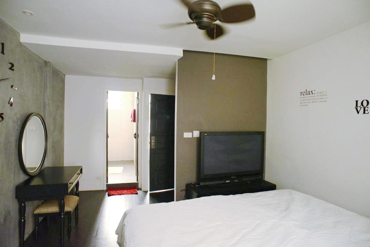 בנגקוק Inner Old Town 196 Chic Guesthouse - Self Check In מראה חיצוני תמונה